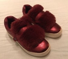 EUC Nordstrom Treasure Bond Girls Red Sparkly Fashion Sneaker Sz 2 Youth