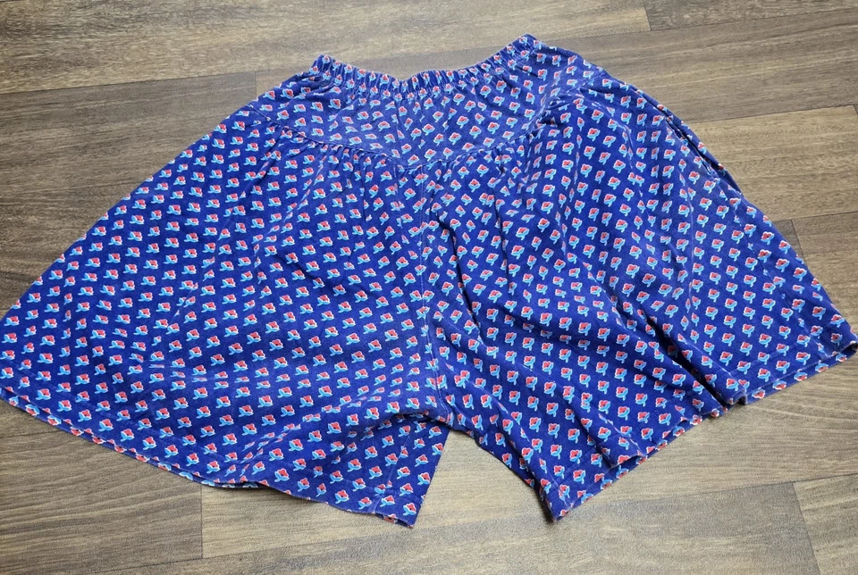 Pantalón corto Adrienne Vittadini deportivo para mujer azul floral bolsillos elásticos talla pequeña Foto 2 de 4