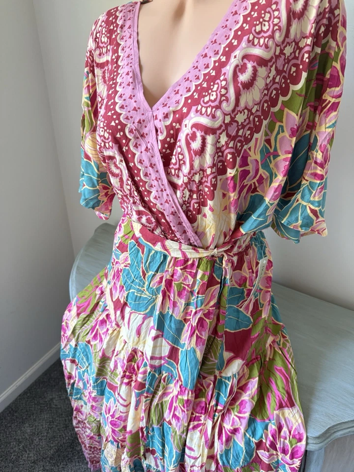 Figueroa & Flower Anthropologie Maxi 连衣裙波西米亚人造丝 M 层叠花卉波西米亚 — 第 4/4 张图片