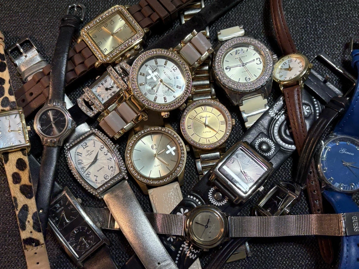 Vintage Guess Tank Watch 1991 Gold Tone Blue Leather Strap Band Japan $_57.JPG?set_id=880000500F main image 2