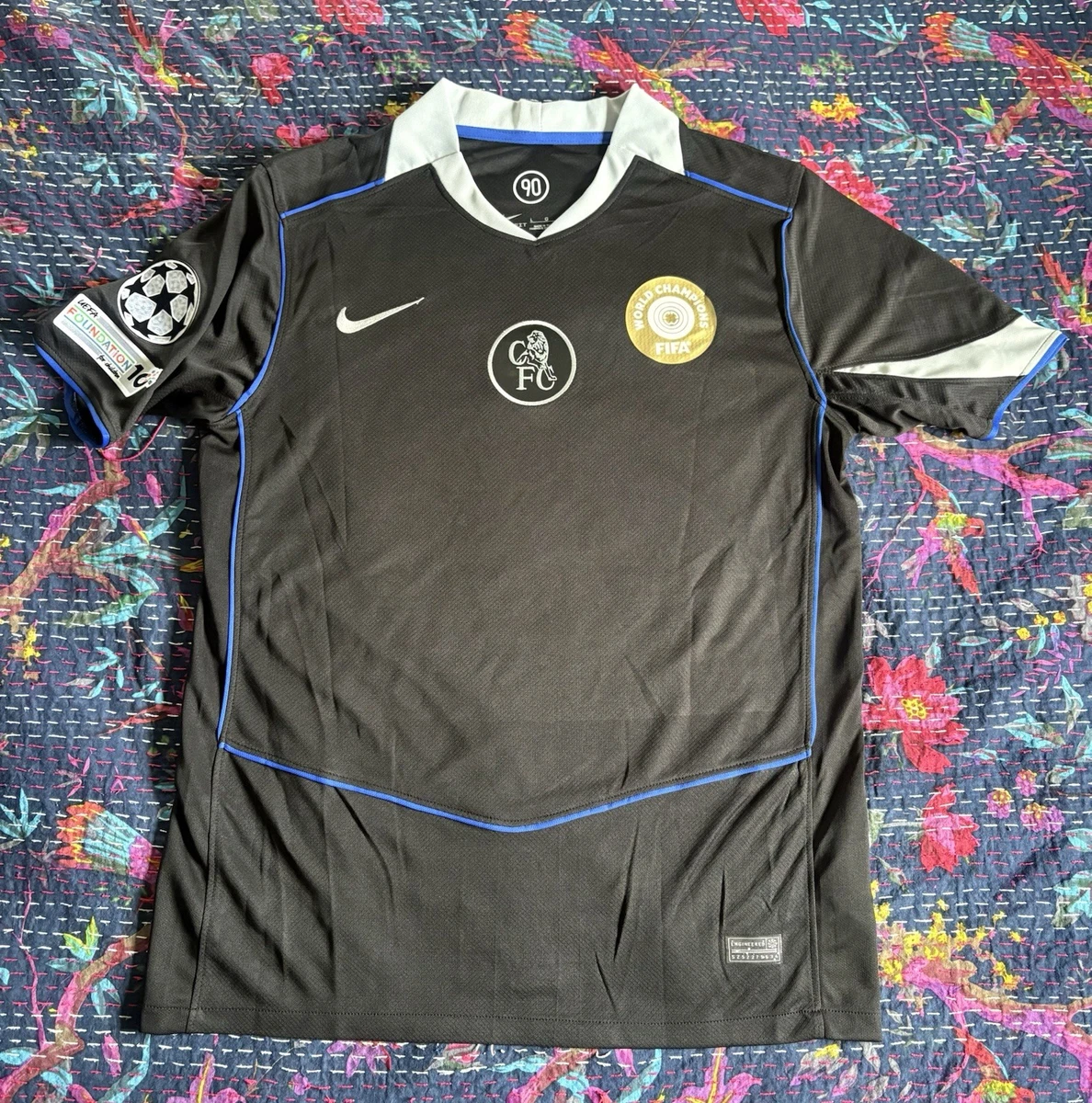 Preços baixos em Tamanho L Chelsea Clube Internacional de Camisas
