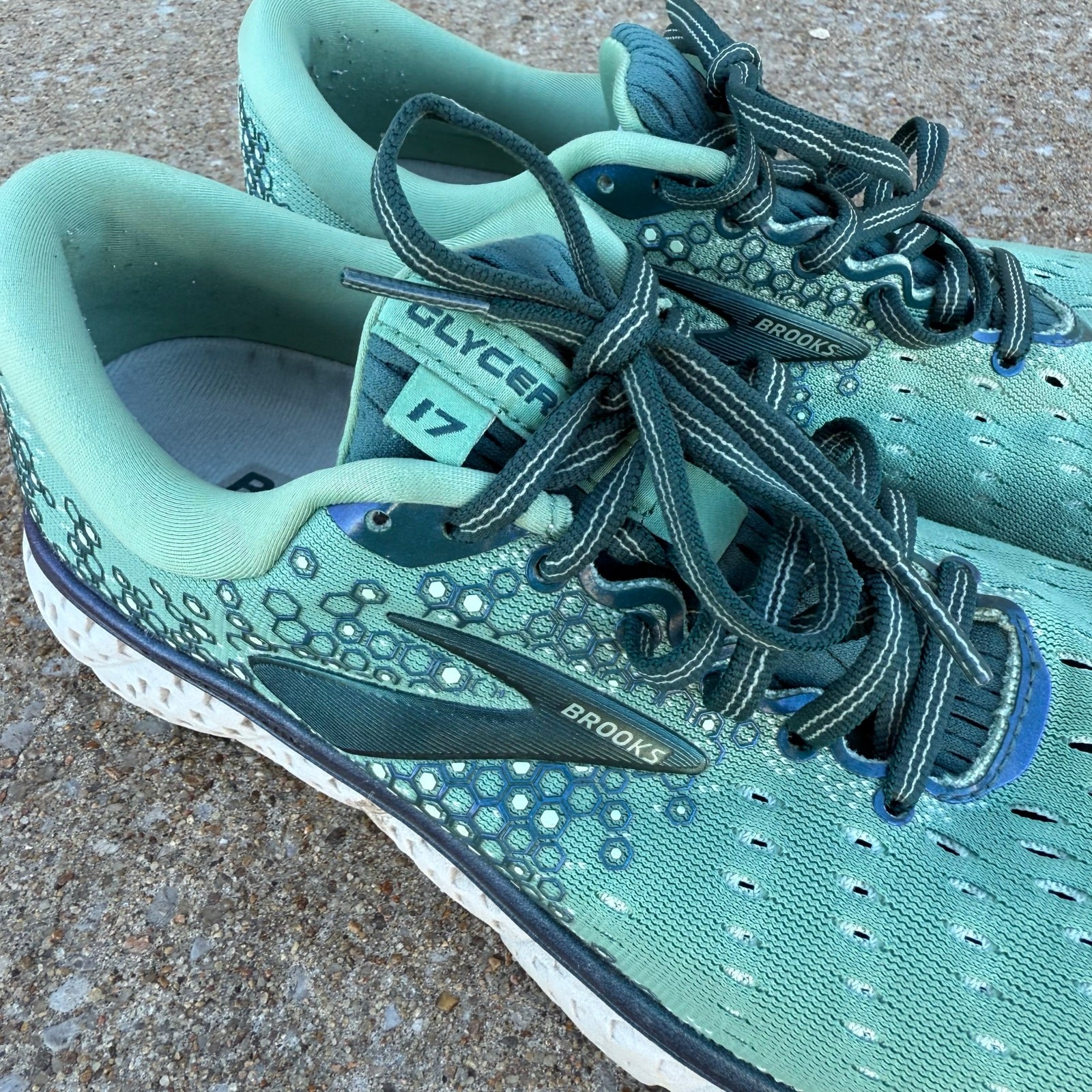 Brooks Glycerin 17 Green Teal Cushion Running Athletic Shoes Sneakers 9.5B thumbnail 2