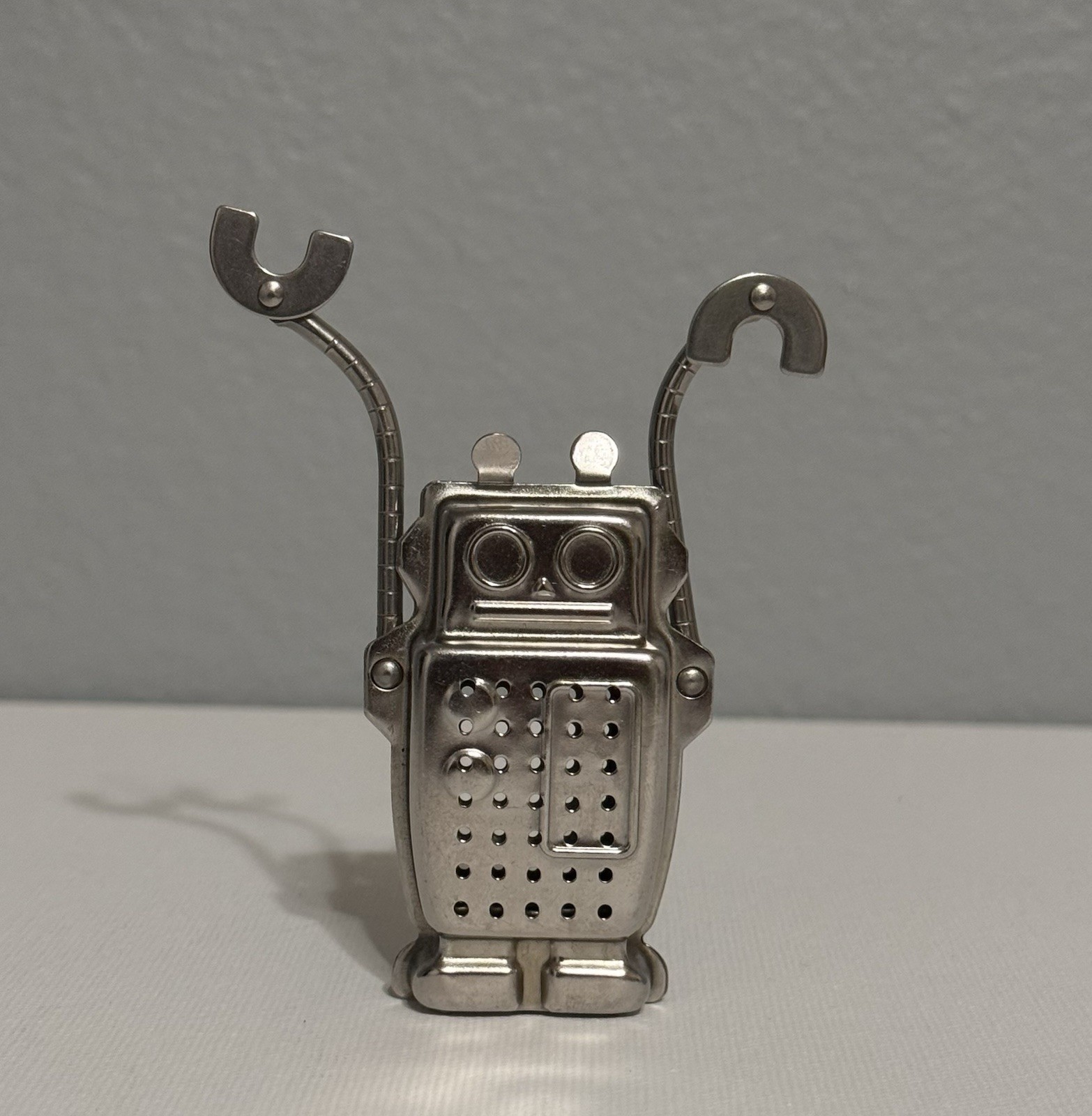 Stainless Steel Loose Robot Tea Infuser - Strainer Filter Diffuser