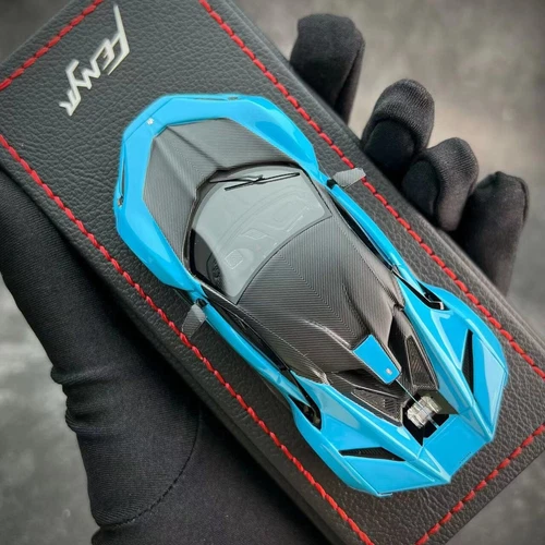 Buonarte 1/43 W Motori Fenyr Supersport modellino auto blu metallizzato - Foto 1 di 11