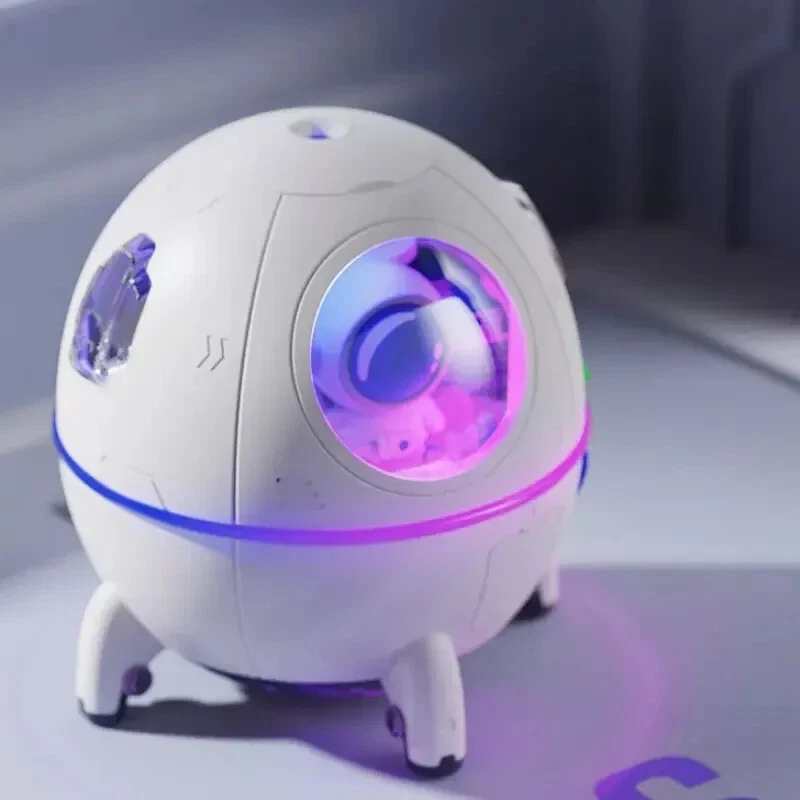 Mini Ultrasonic Astronaut Humidifier With LED LIGHT - Image 4 of 4