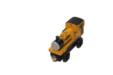 2003 LEARNING CURVE DUNCAN WOODEN TRAIN. THOMAS FRIENDS. COMBINED SHIPPING