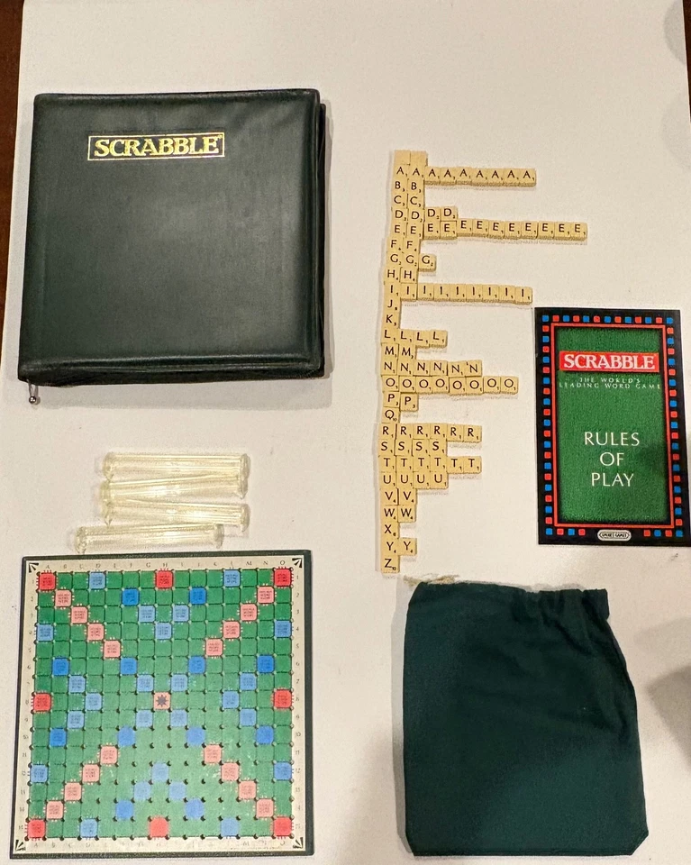 RARE 1988 Vintage Travel SCRABBLE Plastic Peg Tiles JW Spears & Son Padded Case - Image 2 of 4