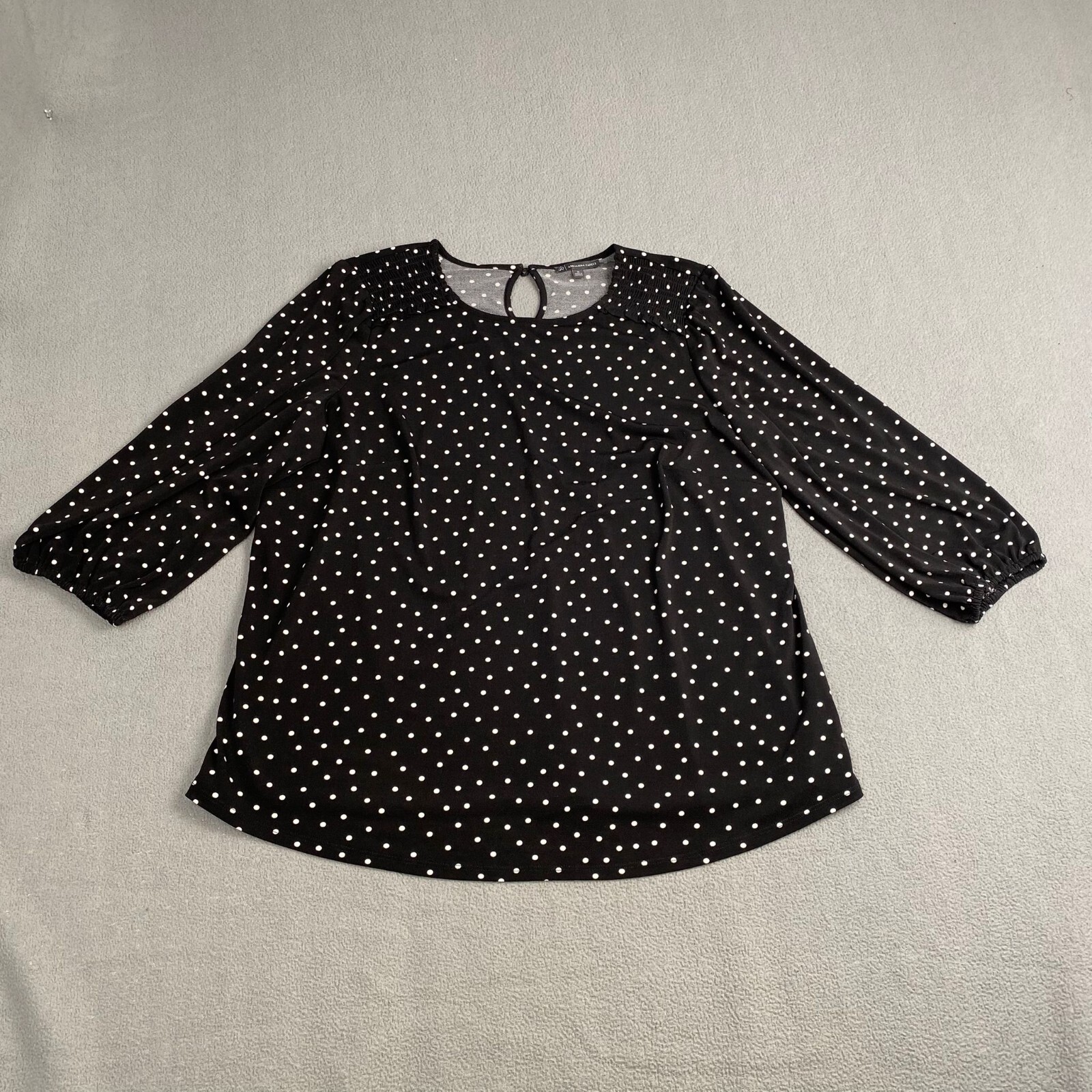 Adrianna Papell Women's size 1X Ditsy Polka Dot Asymmetrical Hem Black