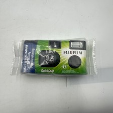 FUJIFILM QUICKSNAP 35mm SINGLE USE 27 EXP. DISPOSABLE CAMERA - EXPIRED