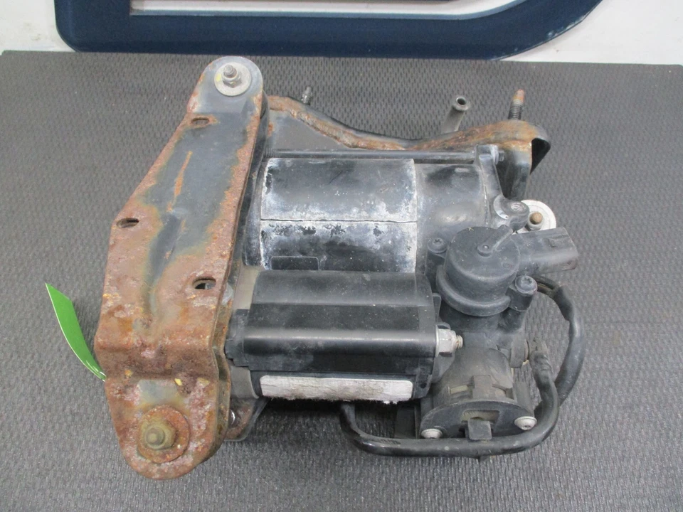 Jaguar XJ8 2006 - compresor de suspensión neumática Foto 2 de 4