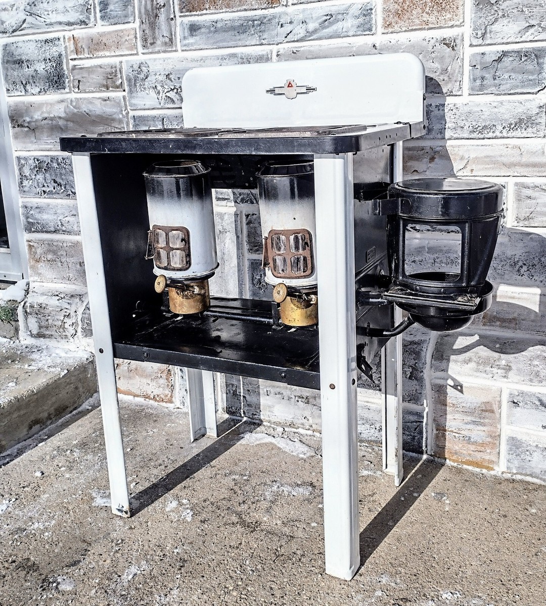 Vintage Blk/Wht Enamelware Perfection Stove Co Model 192 Vintage Blk/Wht Enamelware Perfection Stove Co Model 192