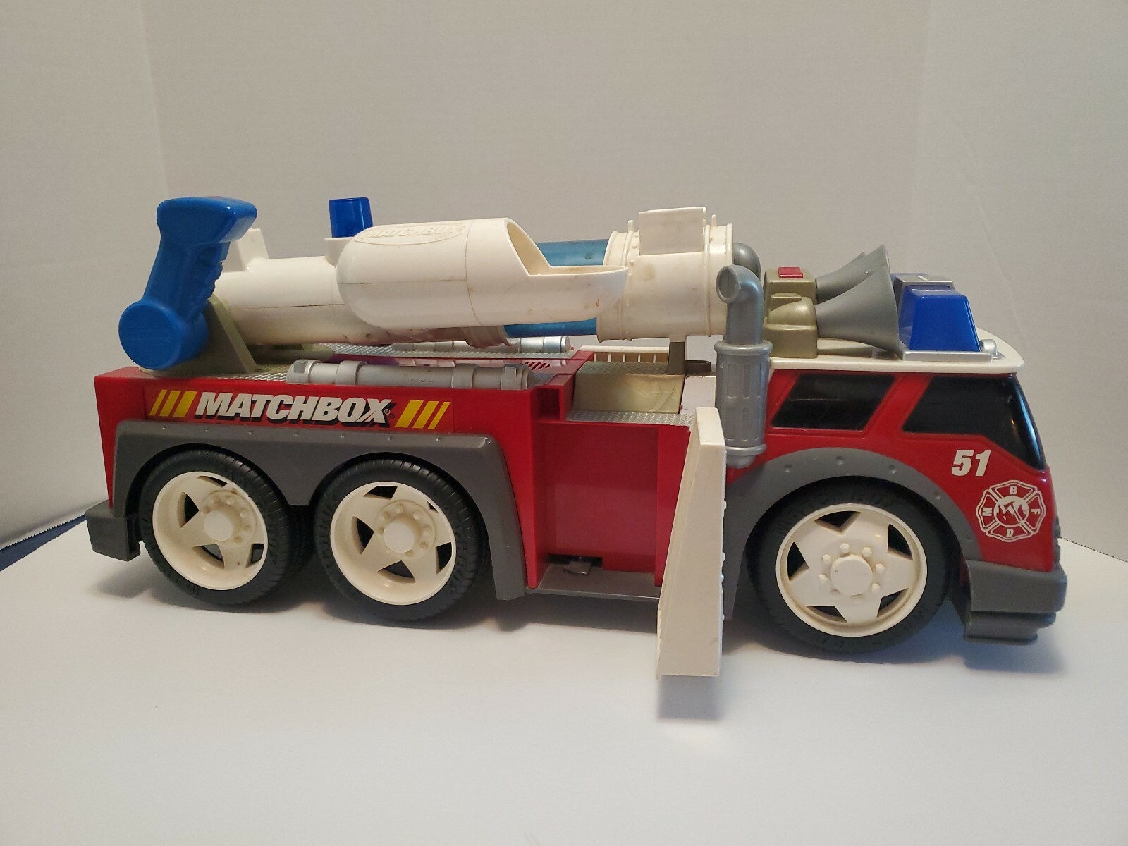 matchbox fire blast fire truck