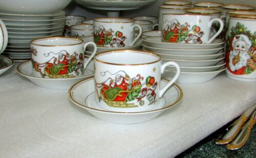 5 SETS FITZ & FLOYD ST. NICHOLAS FLAT CUPS AND SAUCERS - Picture 1 of 12