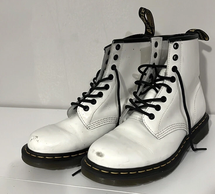 White dr martens store size 8