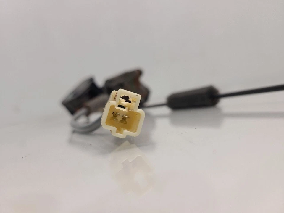 Toyota Highlander 2006 pestillo de puerta trasera - eléctrico Foto 4 de 4