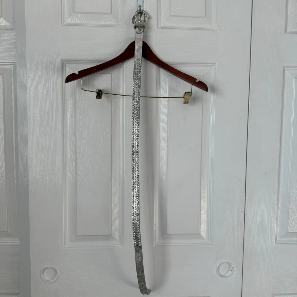 Cinturón Morgan by Morgan de Toi estrás tachonado plateado maximalismo medio Y2K Foto 3 de 4