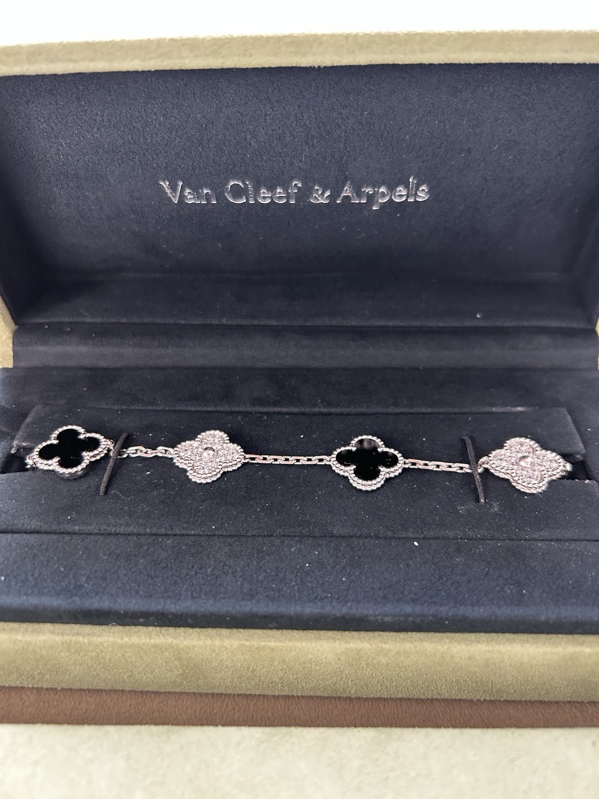Van Cleef & Arpels Alhambra Vintage Bracelet 5 Motif Diamonds White Gold