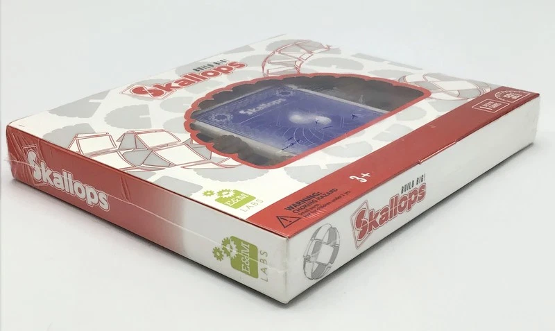 Skallops Build Big Card Building Game Set E&M Labs 2012 Deck Wooden Pieces - Image 3 of 4