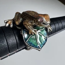 Sweet Romance USA Green Enamel FROG Adjustable Ring Size 8