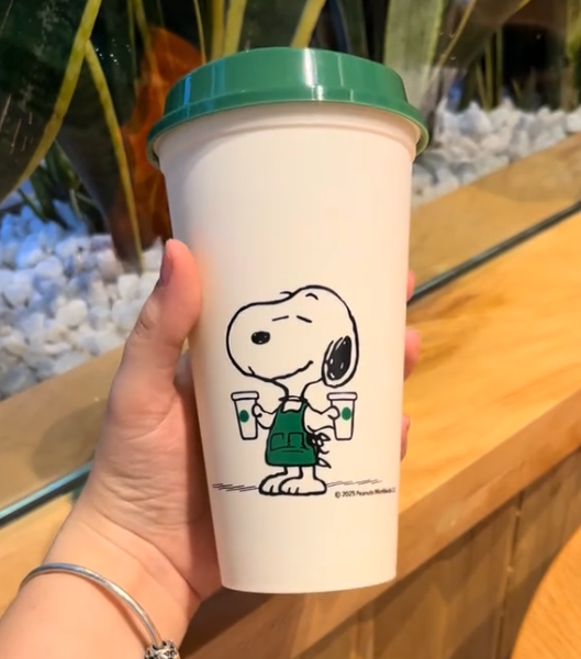 Starbucks x Peanuts Snoopy Reusable Cup 2026 Joe Kind White 16oz