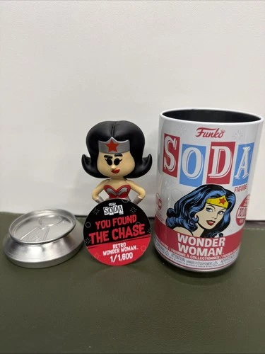 Funko Vinyl Soda: DC Universe - Wonder Woman (Chase)