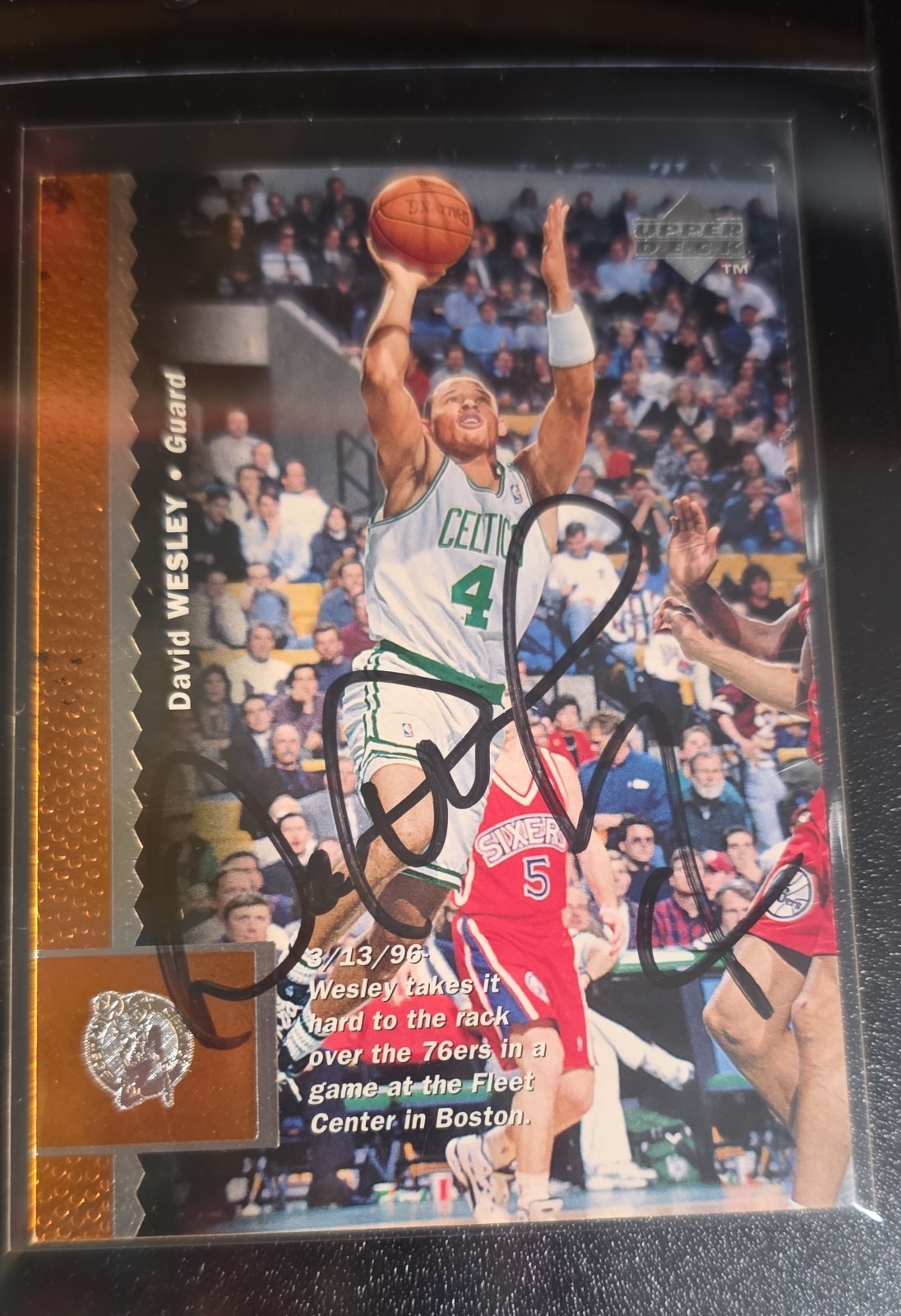 1996-97 Upper Deck - David Wesley #188 AUTO HAND SIGNED IP