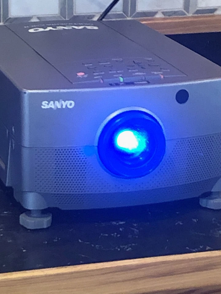 SANYO PLC-5600N Conference Multi Media  Projector PRO-X2 - Image 4 of 4