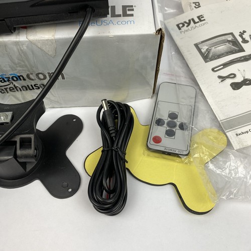 Pyle PLCM7500 7 TFT LCD Suction Cup Monitor With License Plate Mount Camera D14 - Picture 4 of 7
