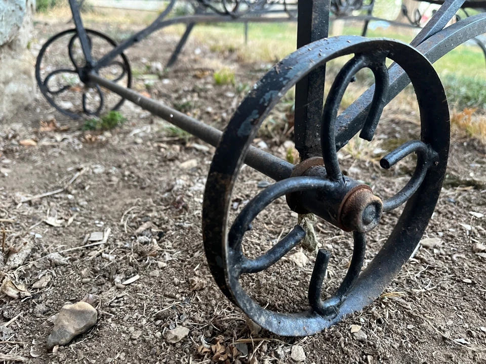 Muebles de patio de hierro forjado vintage WOODARD banco salón y 2 sillas Foto 4 de 4