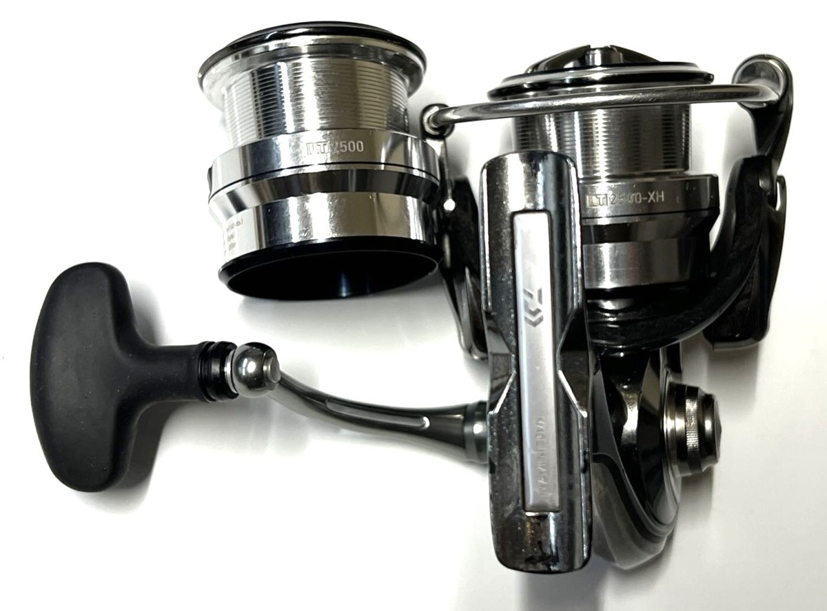 Daiwa 18 Exist - G LT 2500-XH Spinning Reel with Genuine