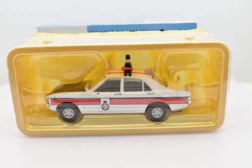 Modellino auto scala 1:43 Ford Granada Greater Manchester POLICE Vanguards NEW - Foto 4 di 10