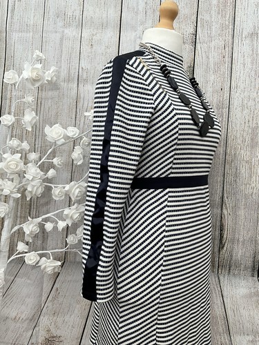 Karen Millen Blue And White Stretchy Dress With Long Sleeves Size 14. - Picture 9 of 14