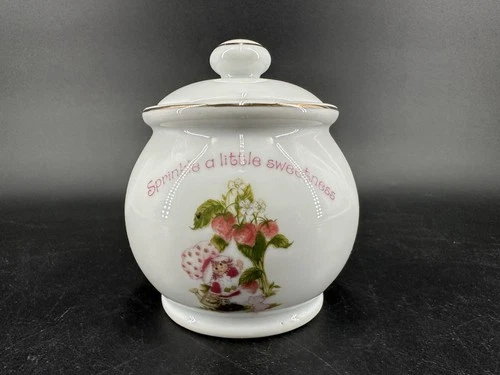 Vintage 1985 Strawberry Shortcake Ceramic Dish Trinket Collectible Nostalgia