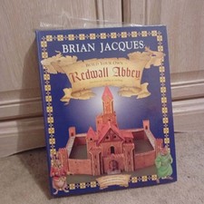 Used Build Your Own Redwall Abbey Kit Book BRIAN JACQUES Characters & Booklet 