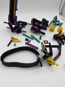 Vintage LEGO Technic Cyber Strikers 8257 1998 Retired INCOMPLETE Building Toy