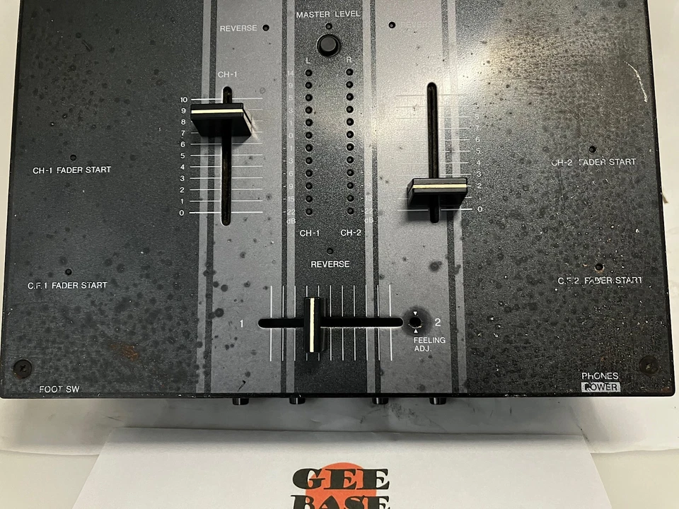 Pioneer DJM-909 DJ Audio Mixer 2-Channel Equipment Touch Screen Scratch Battle - Image 4 of 4