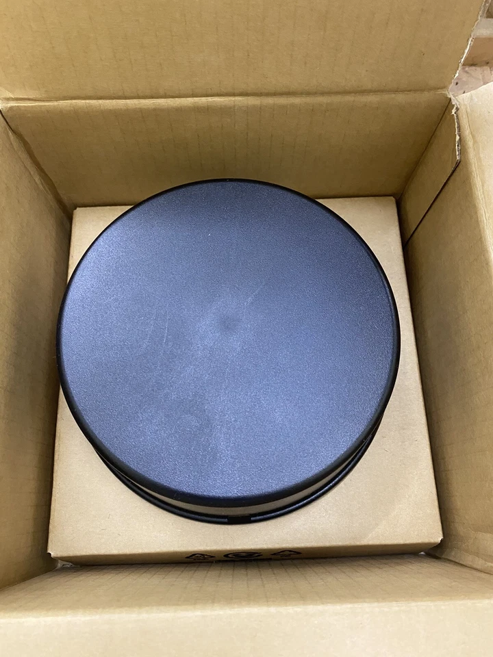 *NEW in Box* Cisco ANT-3-4G2G1-O Cellular & GPS 3 in 1 Antenna - Image 3 of 4