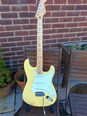 Fender Player Stratocaster Right Handed Electric Guitar - Buttercream