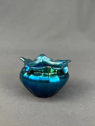 Steuben Glass Blue Aurene Iridescent 2 ¾” Master Open Salt