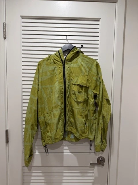 18 East Cata Hooded Windbreaker - Iguana Green