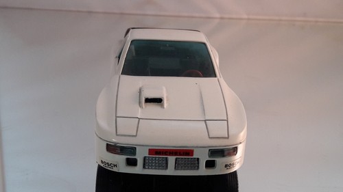 Porsche 924 Turbo - Bburago - White - Picture 2 of 8