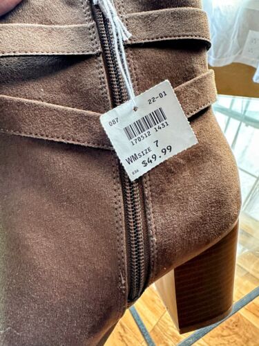 Womens American Eagle Brown Suede Ankle Boots Round Toe US Size 7 Block Heel - Picture 3 of 7