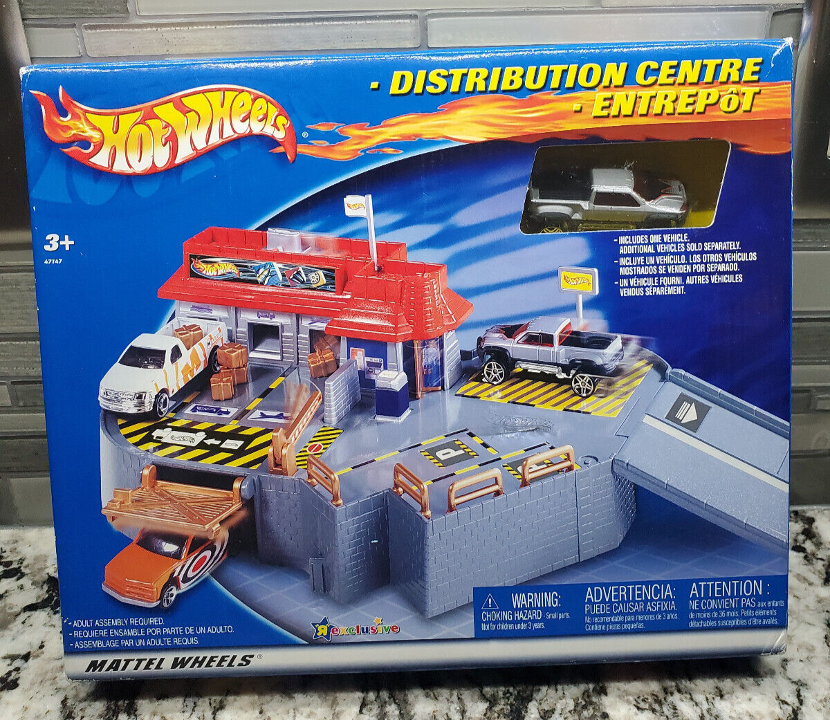 Hot Wheels Distribution Center Toys R Us Exclusive Mattel