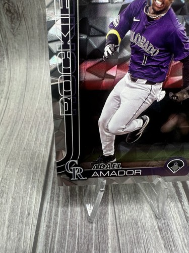ADAEL AMADOR RC 2025 Topps Serie 1 Diamante Lámina Paralelo #191 Rockies Novato - Imagen 5 de 6