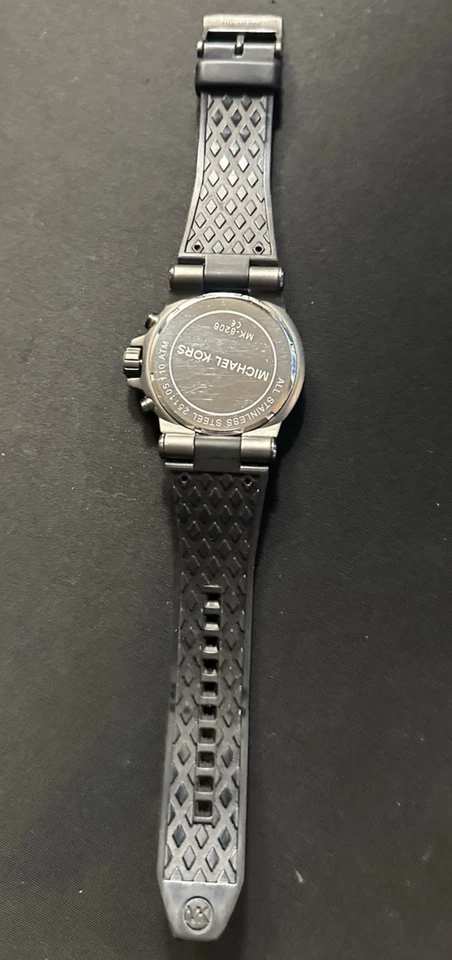 Reloj cronógrafo Michael Kors Dylan 48 mm MK8206 negro/negro correa de goma para hombre Foto 2 de 4