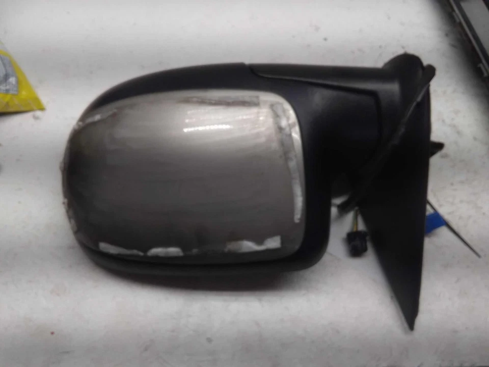Used Left Door Mirror fits: 2003 Gmc Yukon xl 1500 Power w/o integral turn signa - Image 4 of 4