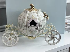 Lenox Disney Princess  Light Up Cinderella Coach Figurine  NEW