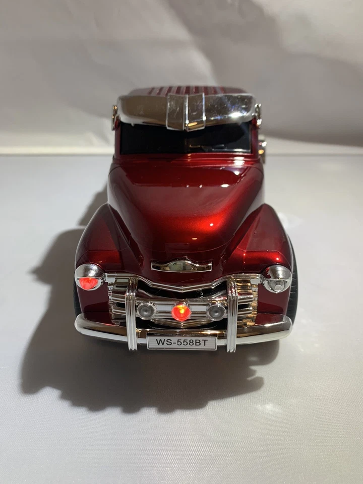 Red Loud Bluetooth Truck Speaker With FM Radio/Aux Inputs/USB Port/LED Lights. - Image 3 of 4