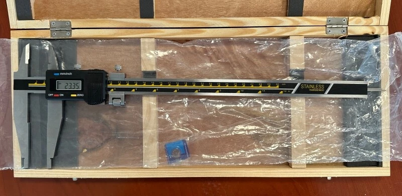 GIMEX S593: Dig.-Messschieber 300 x 90 mm, mit Spitzen