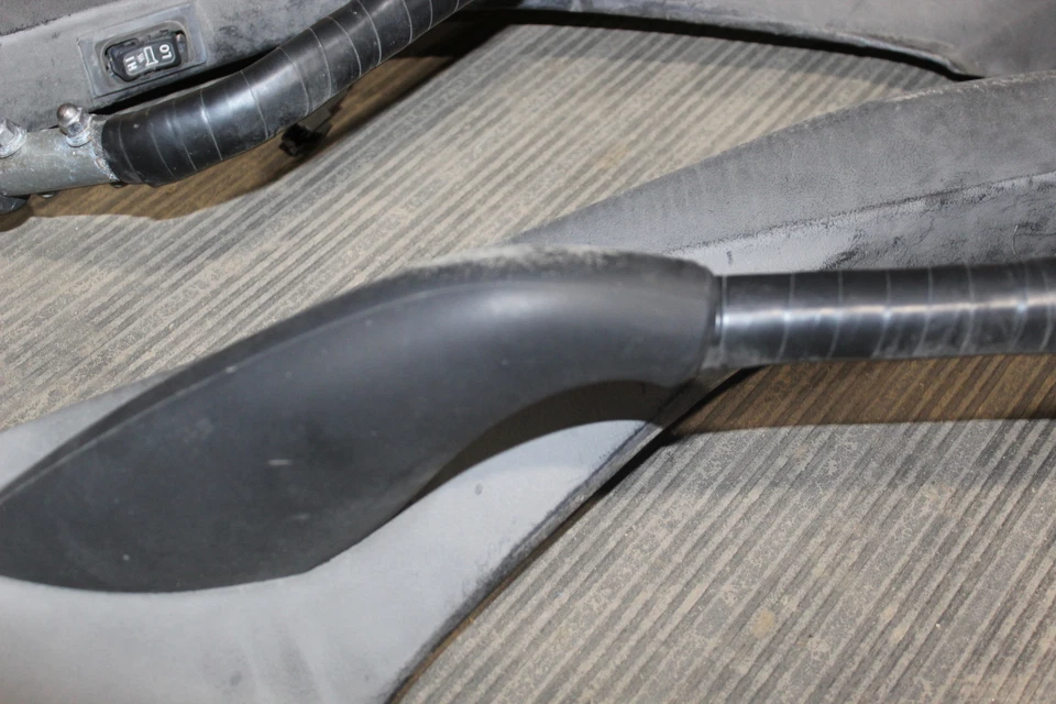 Punho traseiro esquerdo direito para passageiros Yamaha Rs Venture Rst90 2007  - Imagem 3 de 4